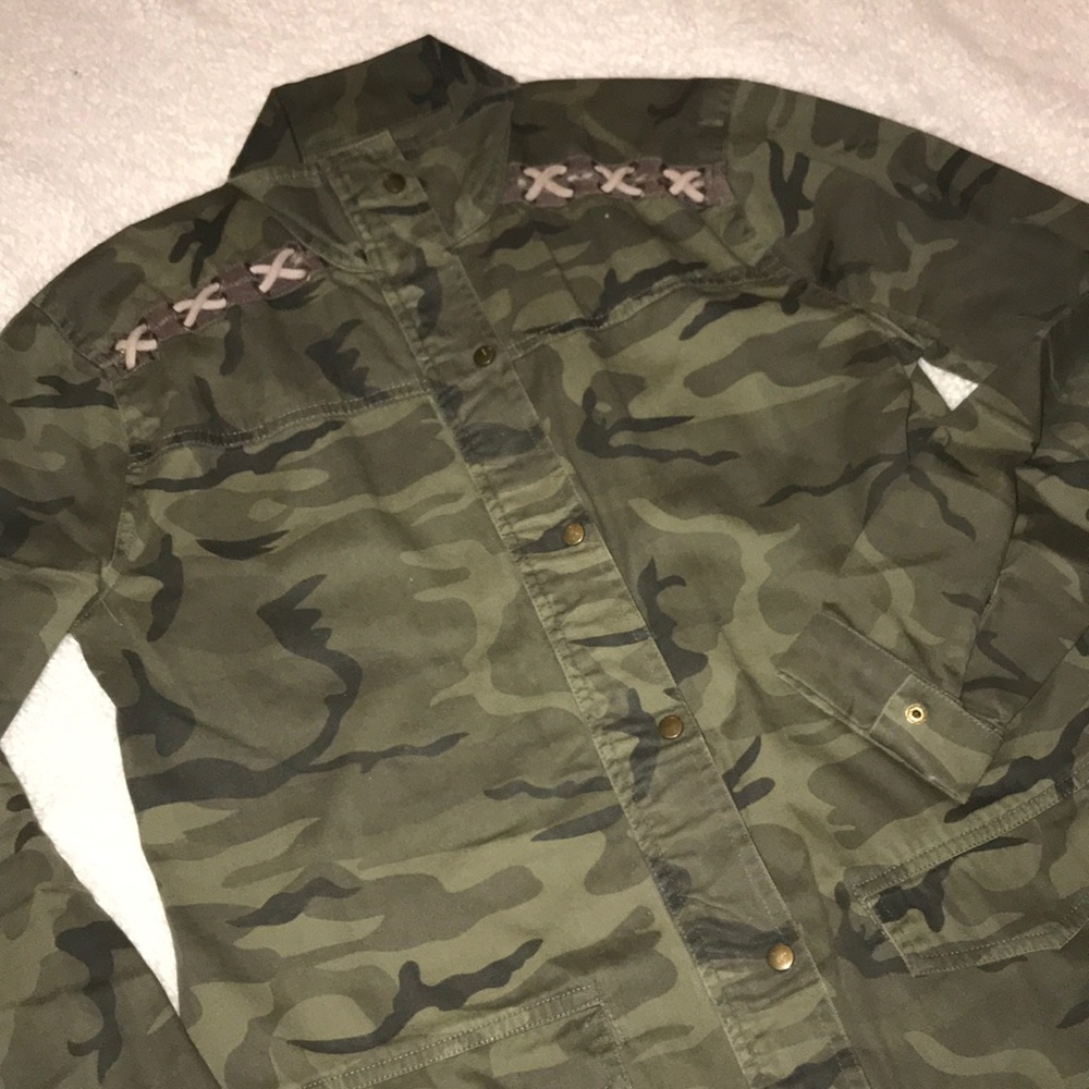 Gilded intent camo jacket.